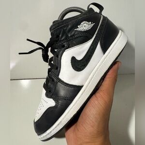 Jordan 1 Mid SE “Panda Elephant” GS Size 3Y
